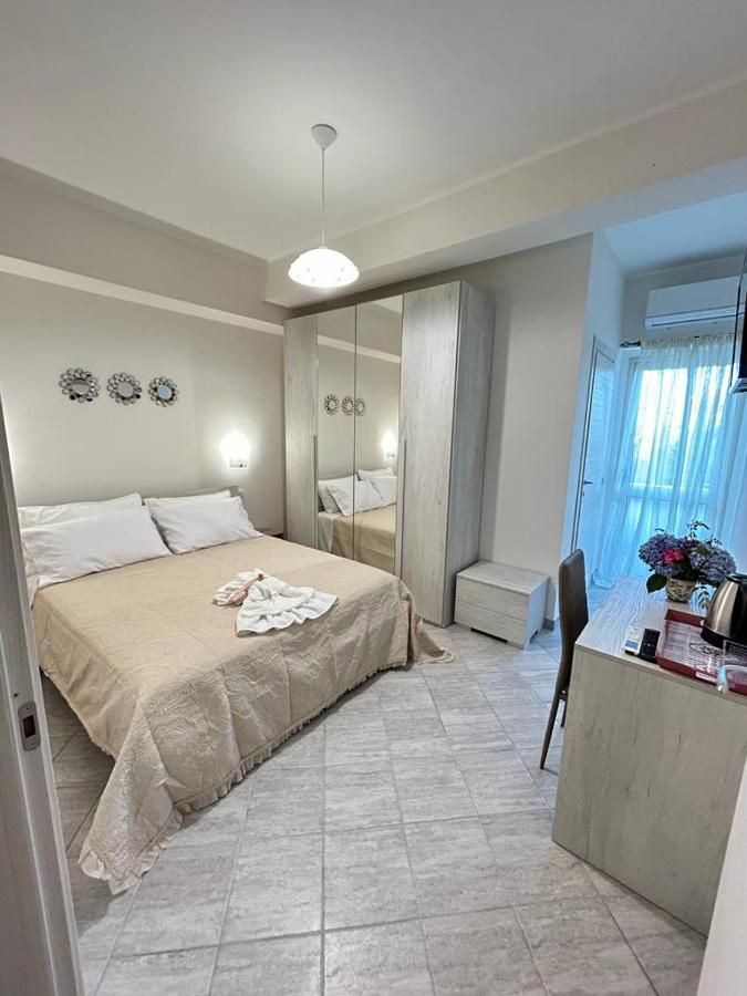 B&B Via Del Sole Vena Luaran gambar
