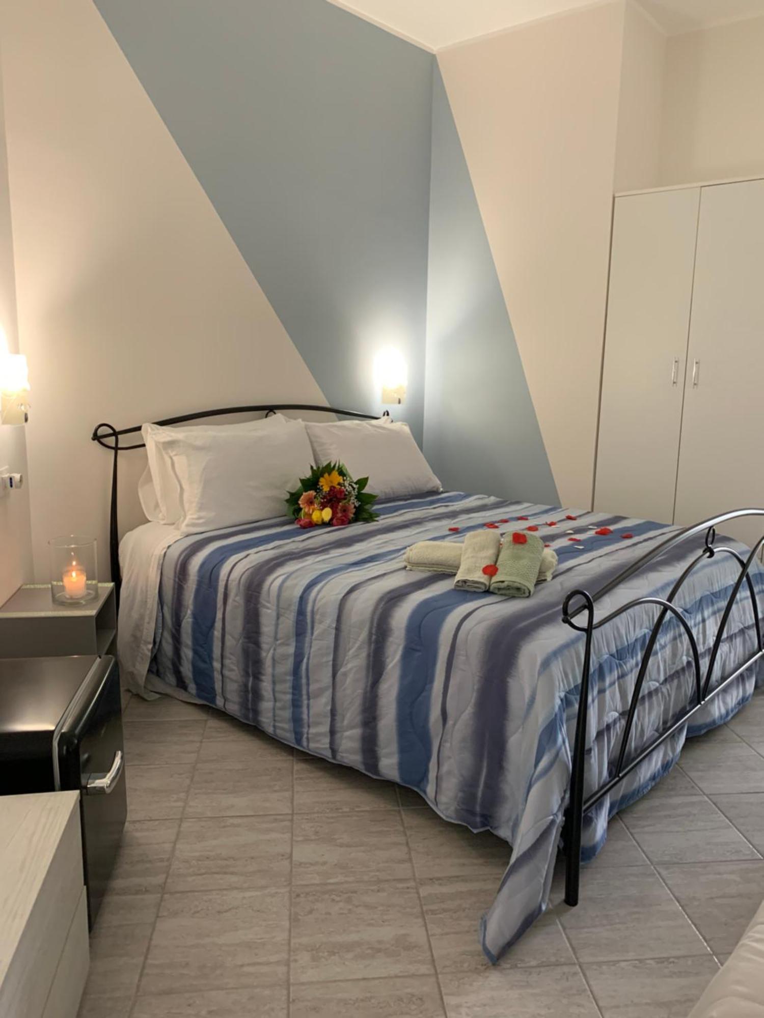 B&B Via Del Sole Vena Luaran gambar