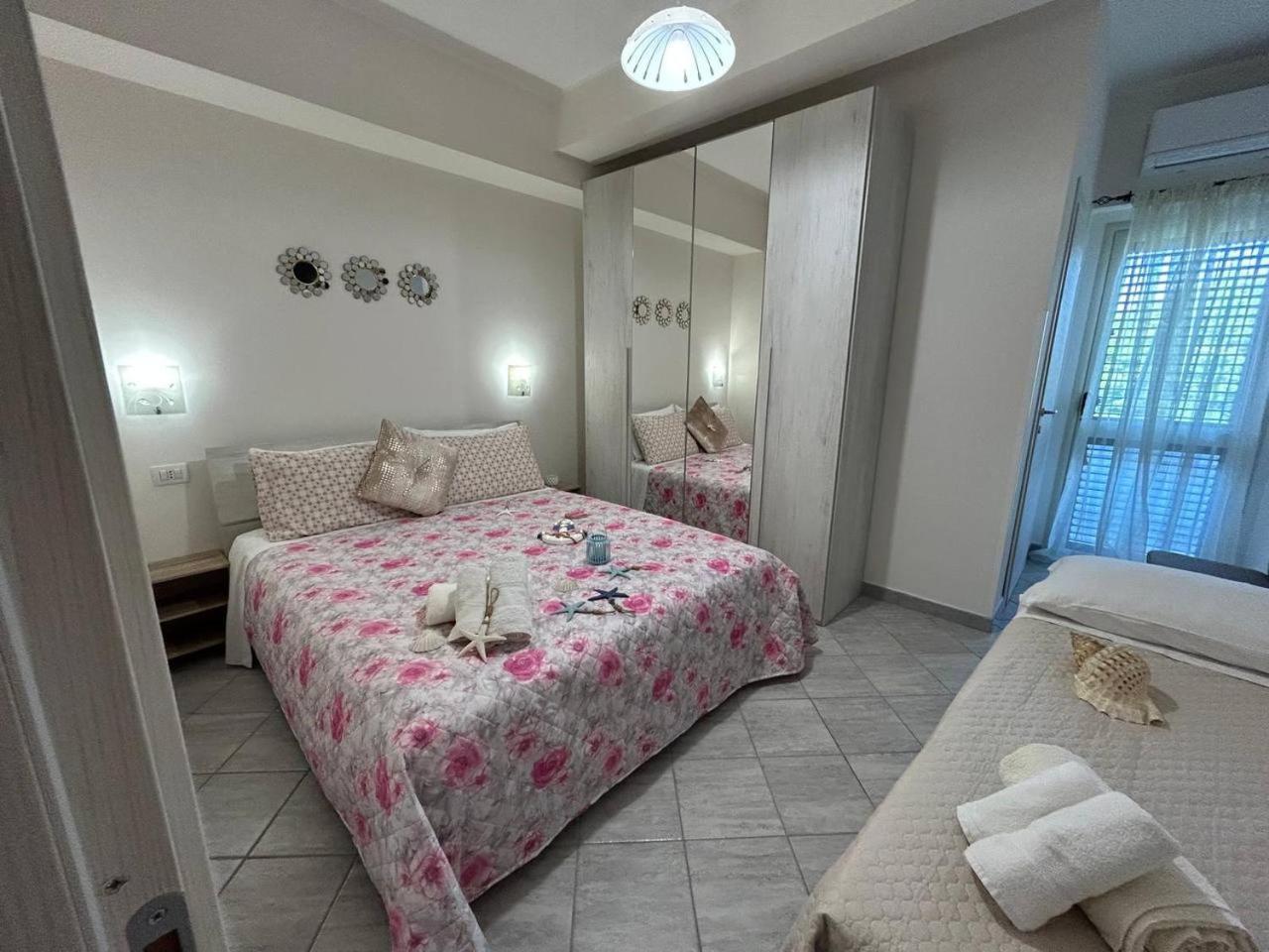 B&B Via Del Sole Vena Luaran gambar