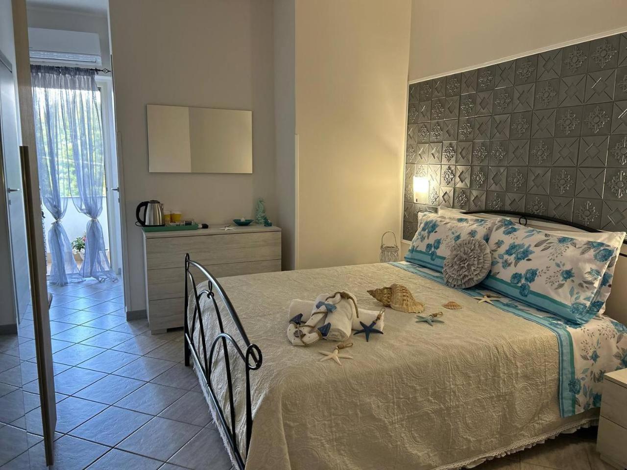 B&B Via Del Sole Vena Luaran gambar