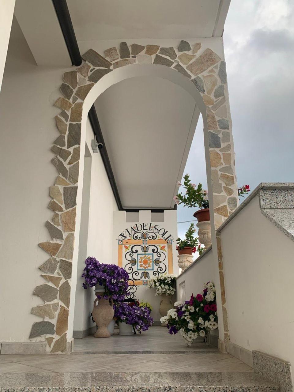 B&B Via Del Sole Vena Luaran gambar
